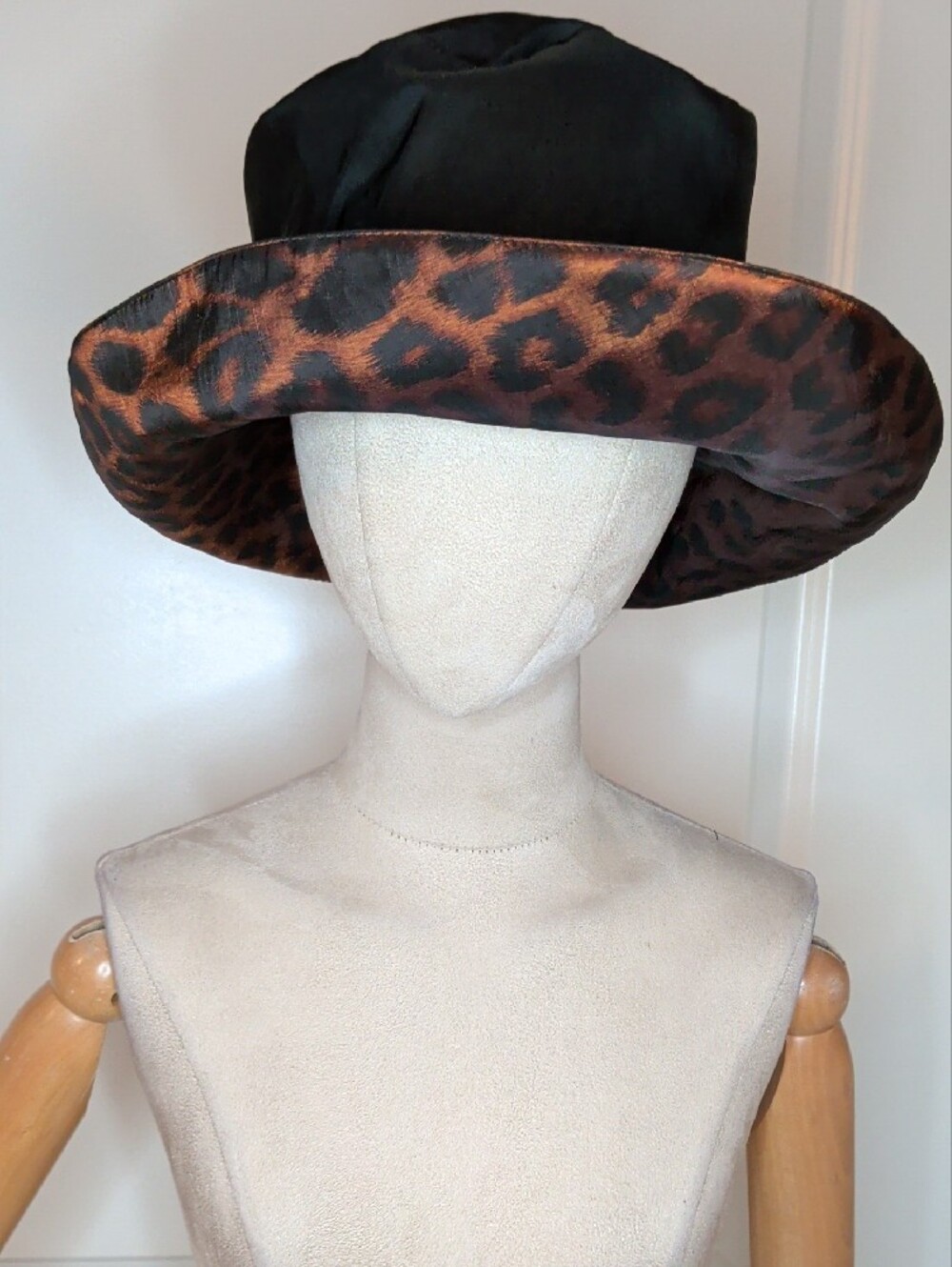 Women's Rain Hat Black and Brown Leopard-Trim Shedrain Nylon One Size Made USA